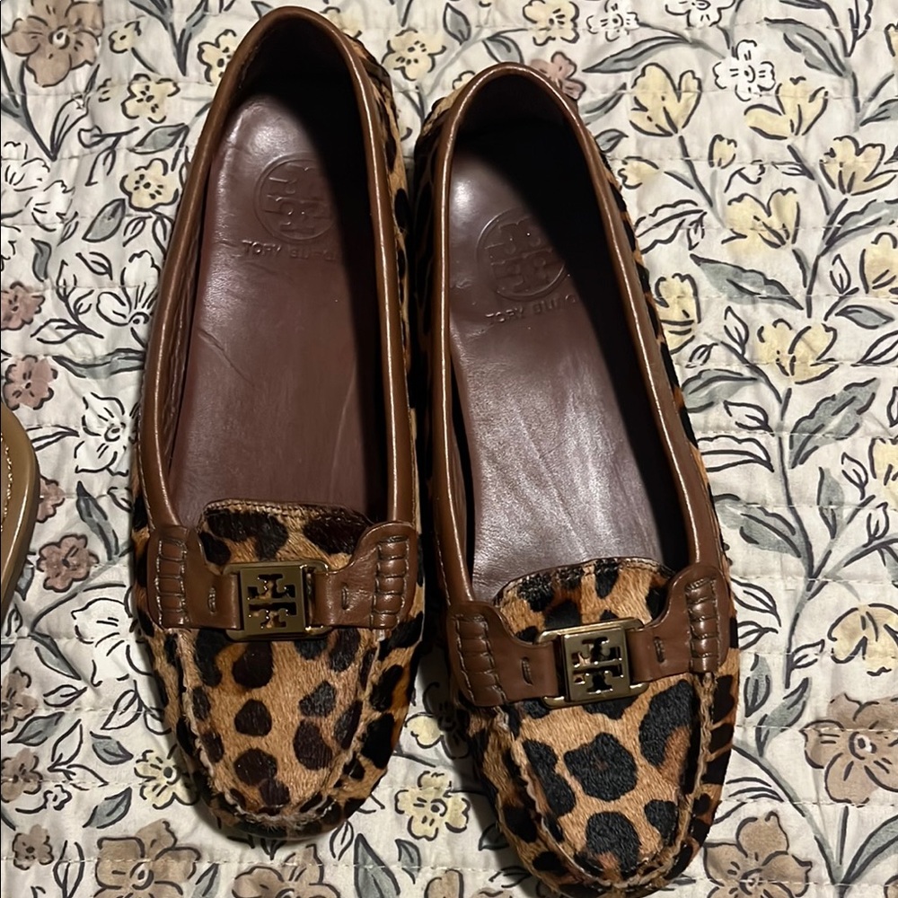 Tory Burch Brown Flats with Leopard Print
